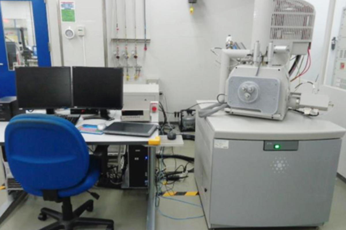 Photo:Mineral Liberation Analyzer (MLA)