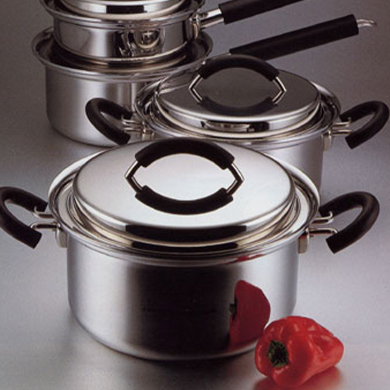 写真：ステンレス銅の鍋